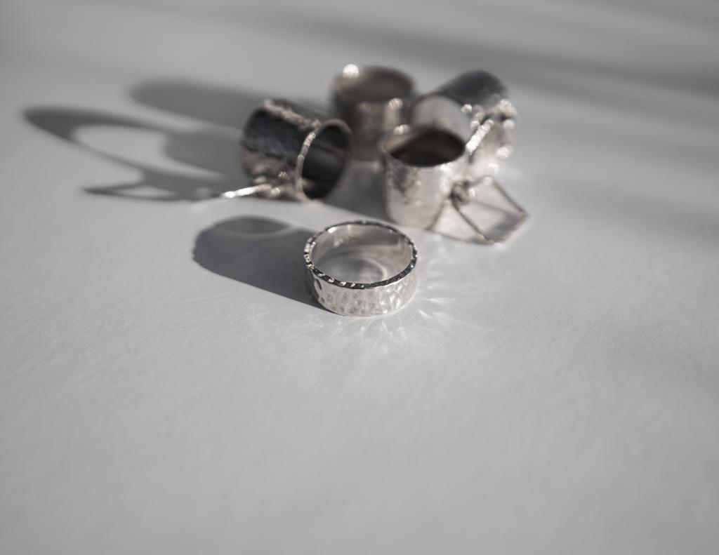 "LIV" ring | טבעת ״ליב״