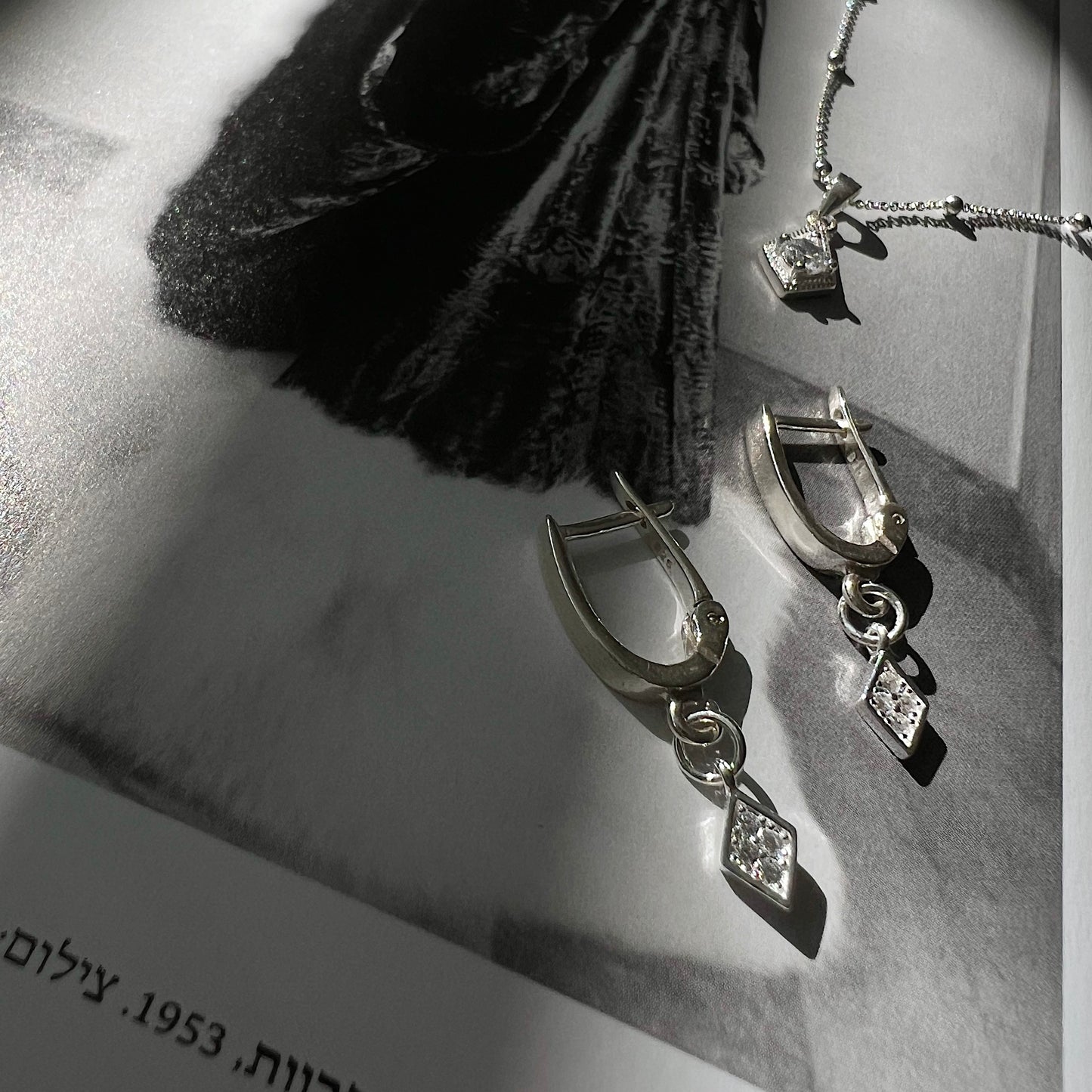 "GABRIEL" earrings | עגילי ״גבריאל״