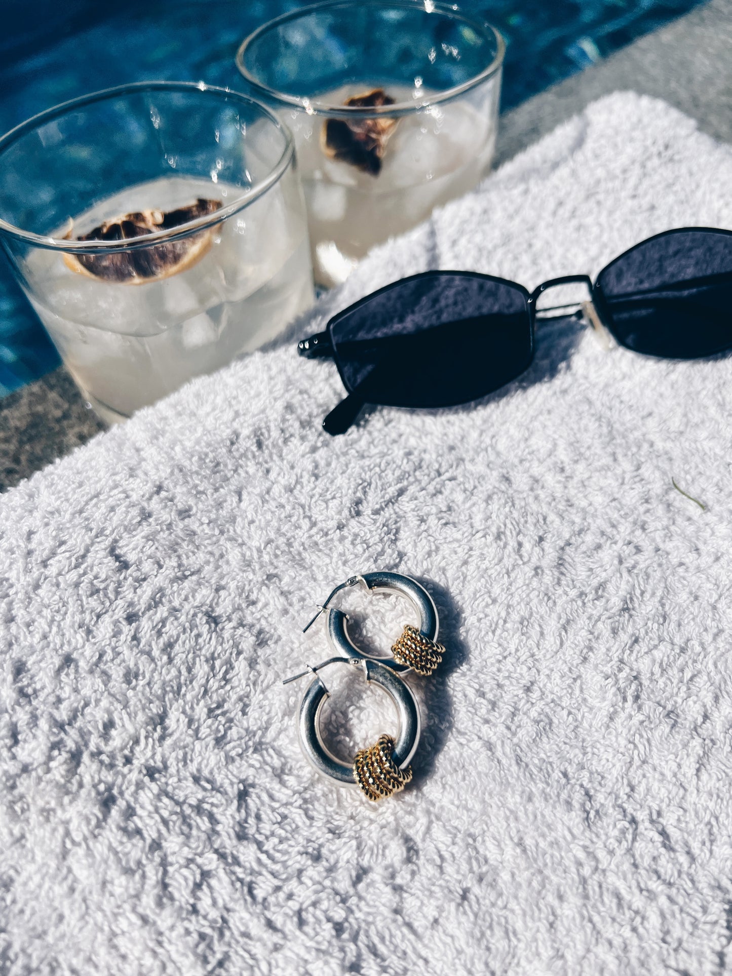 עגילי ״בלום״ | "BLOOM" earrings