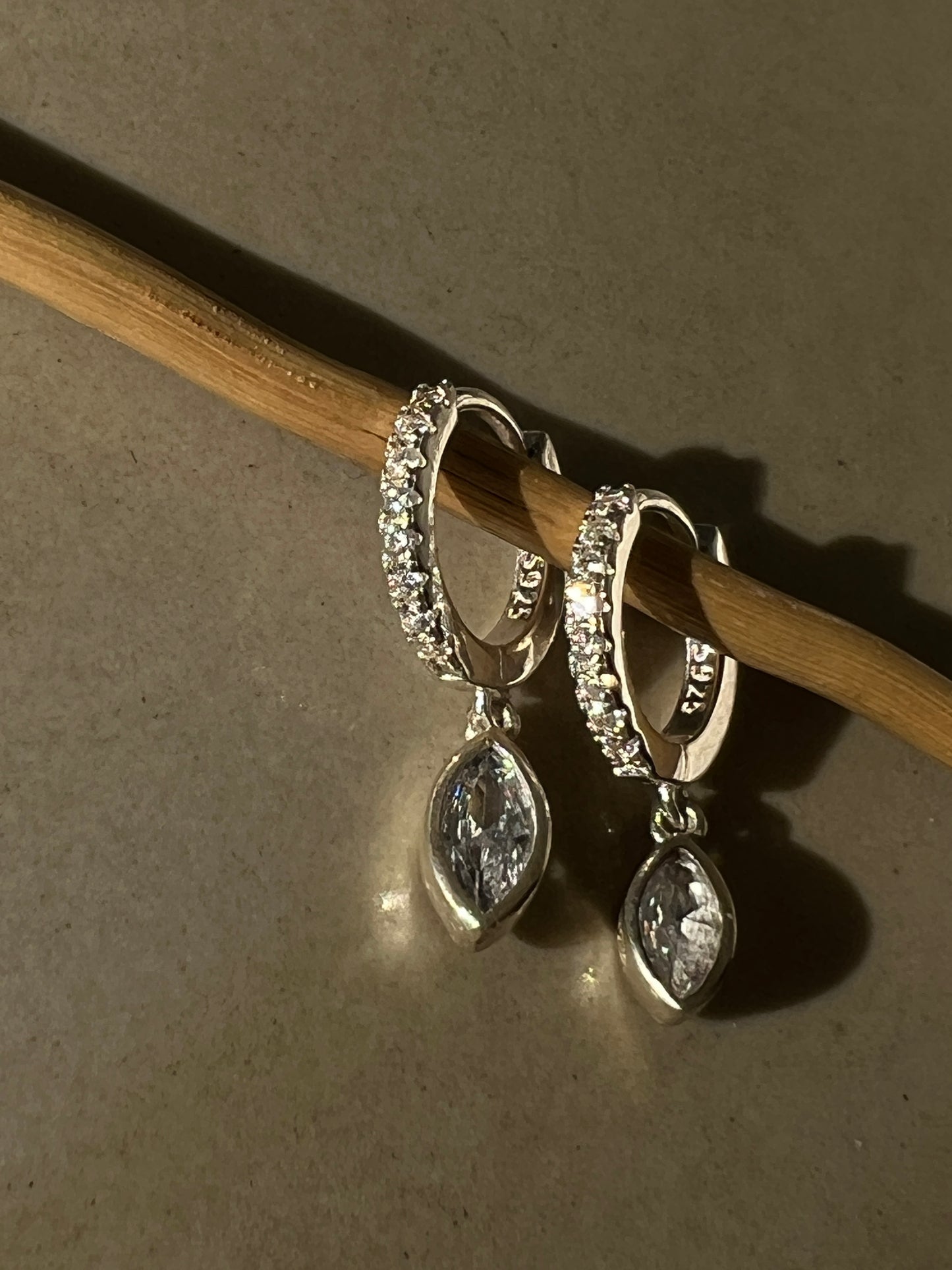 " MINI TULIP" earrings | עגילי ״ מיני טוליפ״