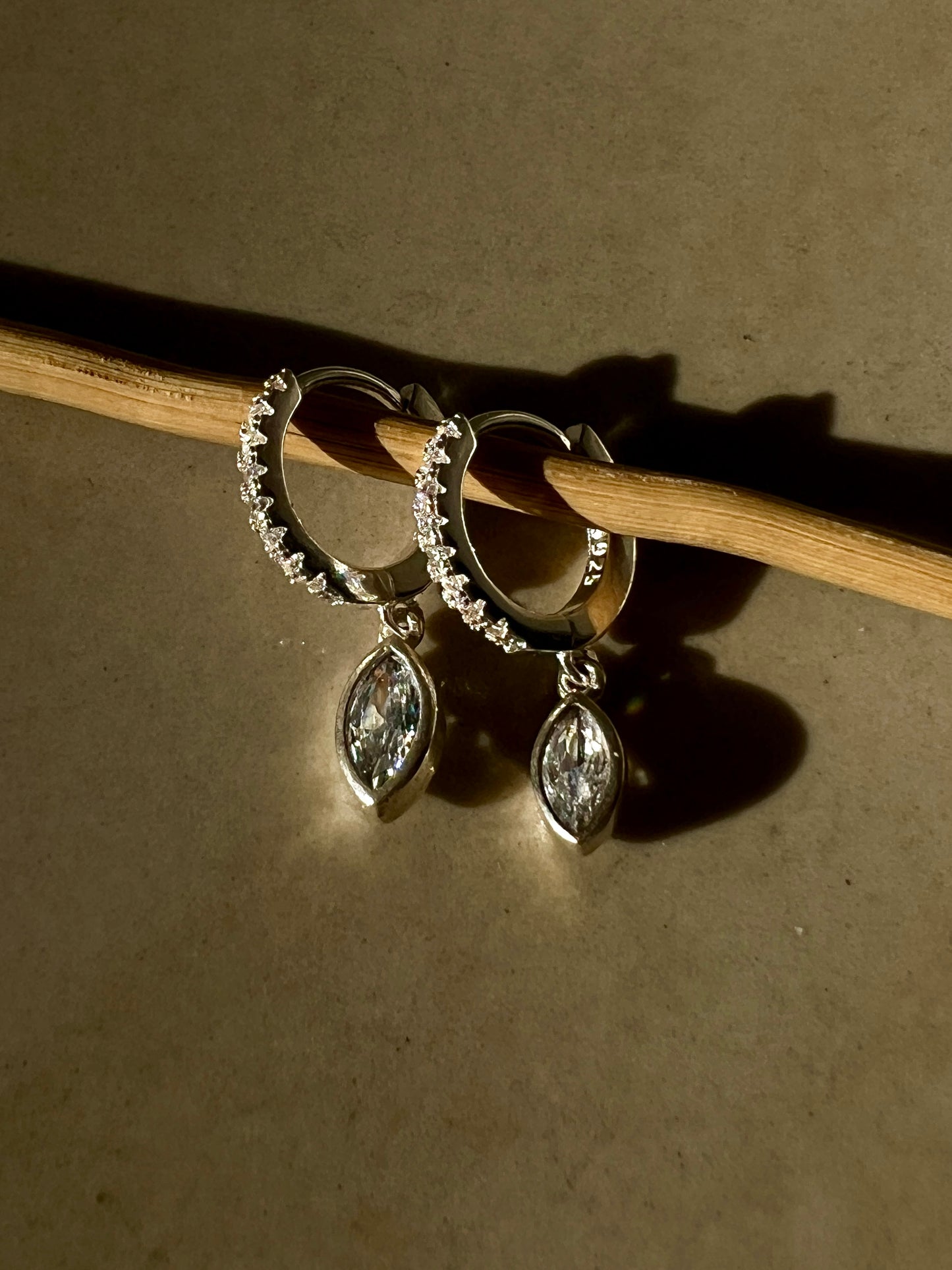 " MINI TULIP" earrings | עגילי ״ מיני טוליפ״