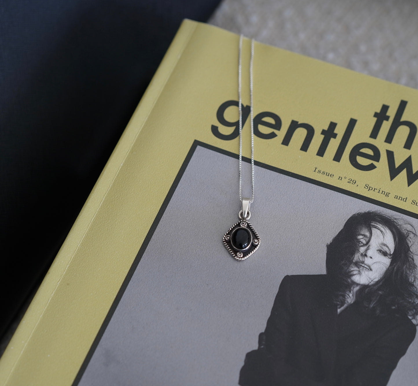 "Hen" Necklace | שרשרת ״חן״