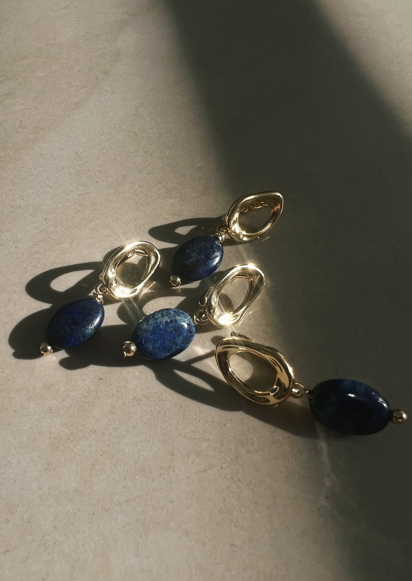 עגילי ״לאפיס״ | "LAPIS" earrings