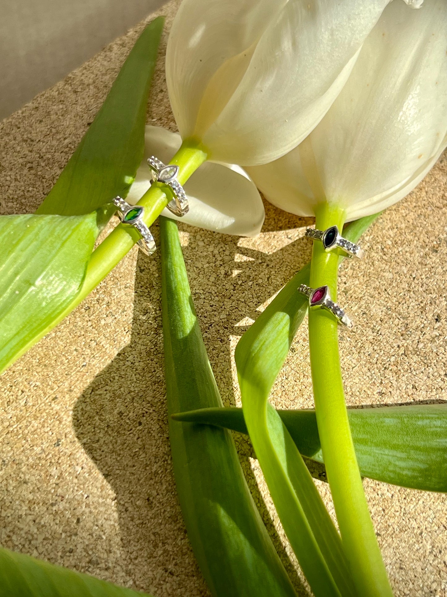 "LILY" earrings | עגילי ״לילי״