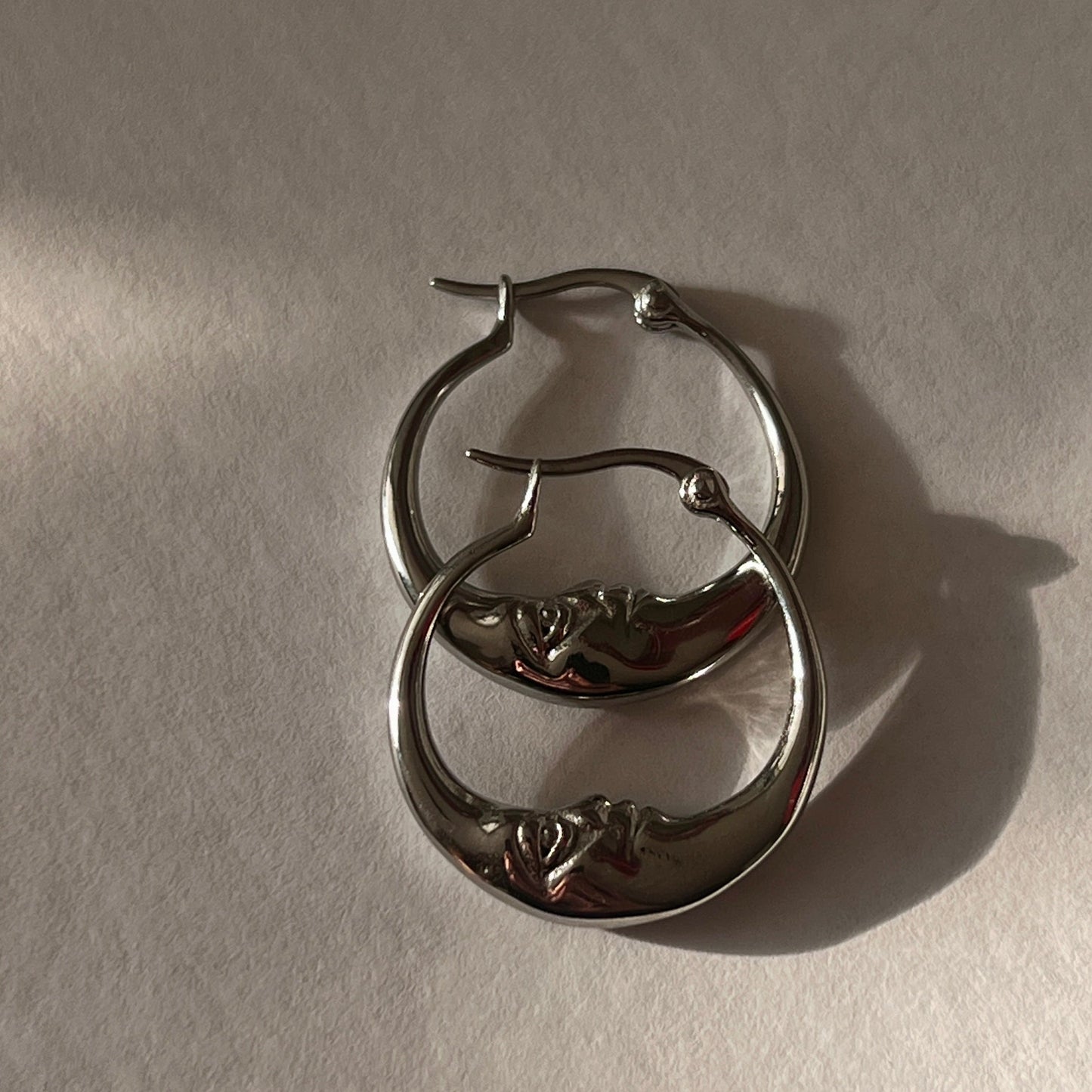 עגילי ״מון״ | "MOON" earrings